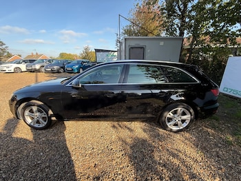Used Audi A4 2017 for sale - 76252180: Photo