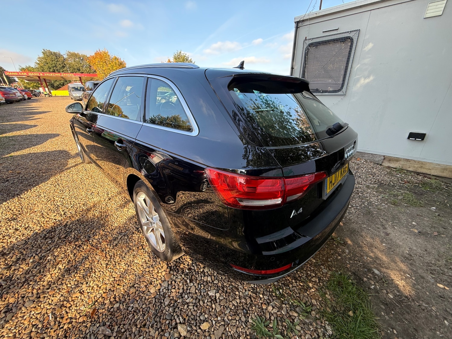 Used Audi A4 2017 for sale - 76252180: Photo 5