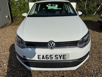 Used Volkswagen Polo 2015 for sale - 75511888: Photo