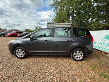 Used Peugeot 5008 2011 for sale - 74806718: Photo