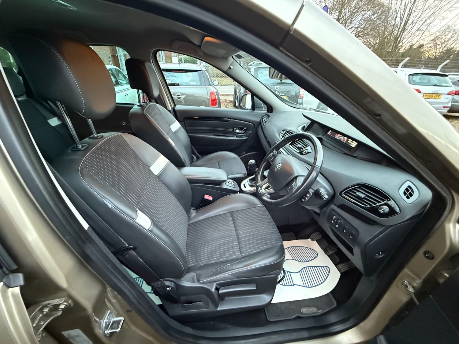 Used Renault Scenic 2014 for sale - 77047495: Photo 9