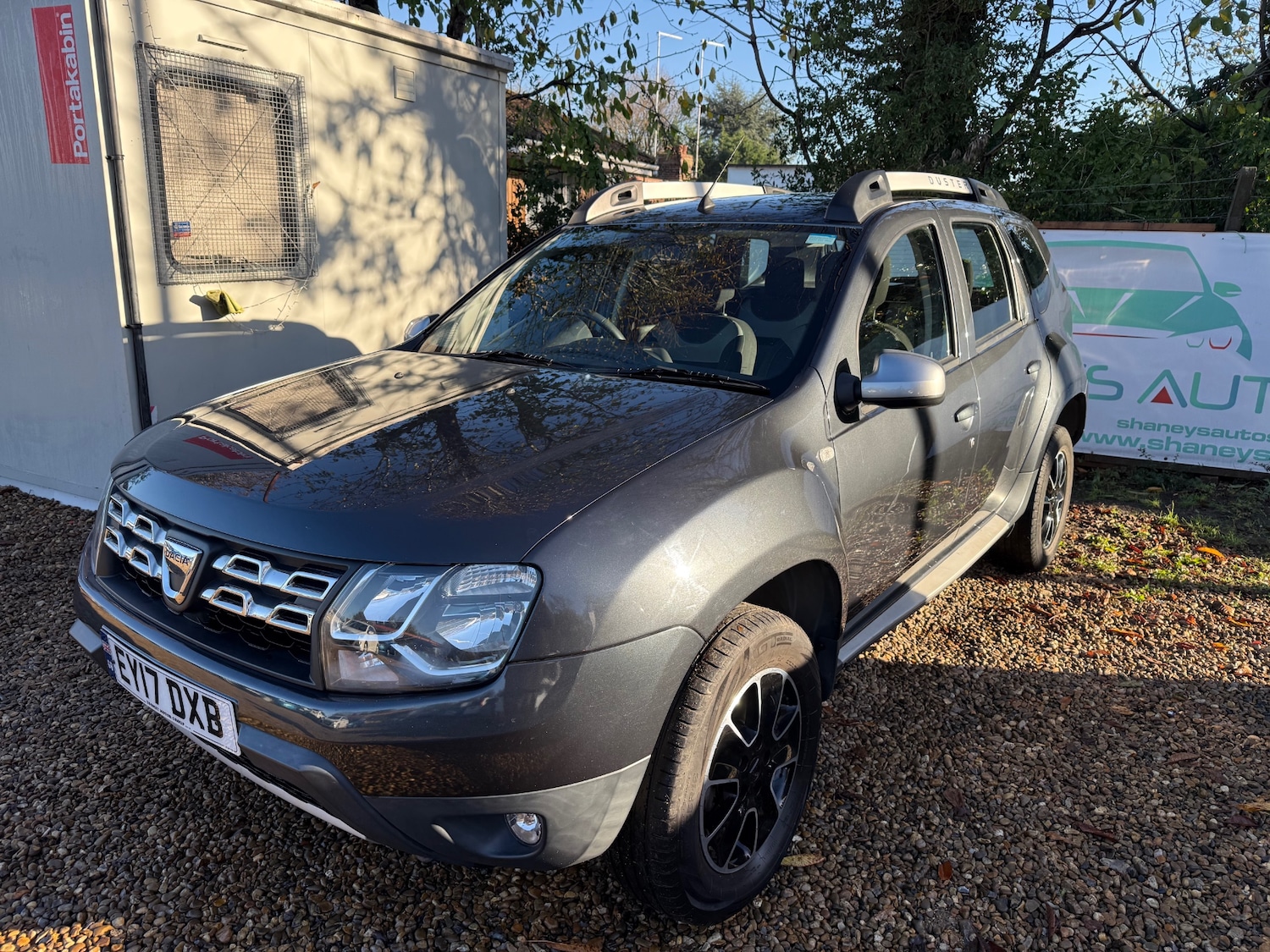 Used Dacia Duster 2017 for sale - 76662455: Photo 2