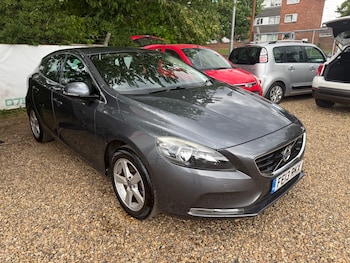 Used Volvo V40 2013 for sale - 78757390: Photo