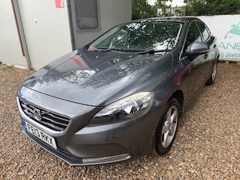 Used Volvo V40 2013 for sale - 78757390: Photo