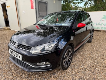 Used Volkswagen Polo 2016 for sale - 79391137: Photo