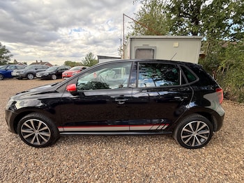 Used Volkswagen Polo 2016 for sale - 79391137: Photo