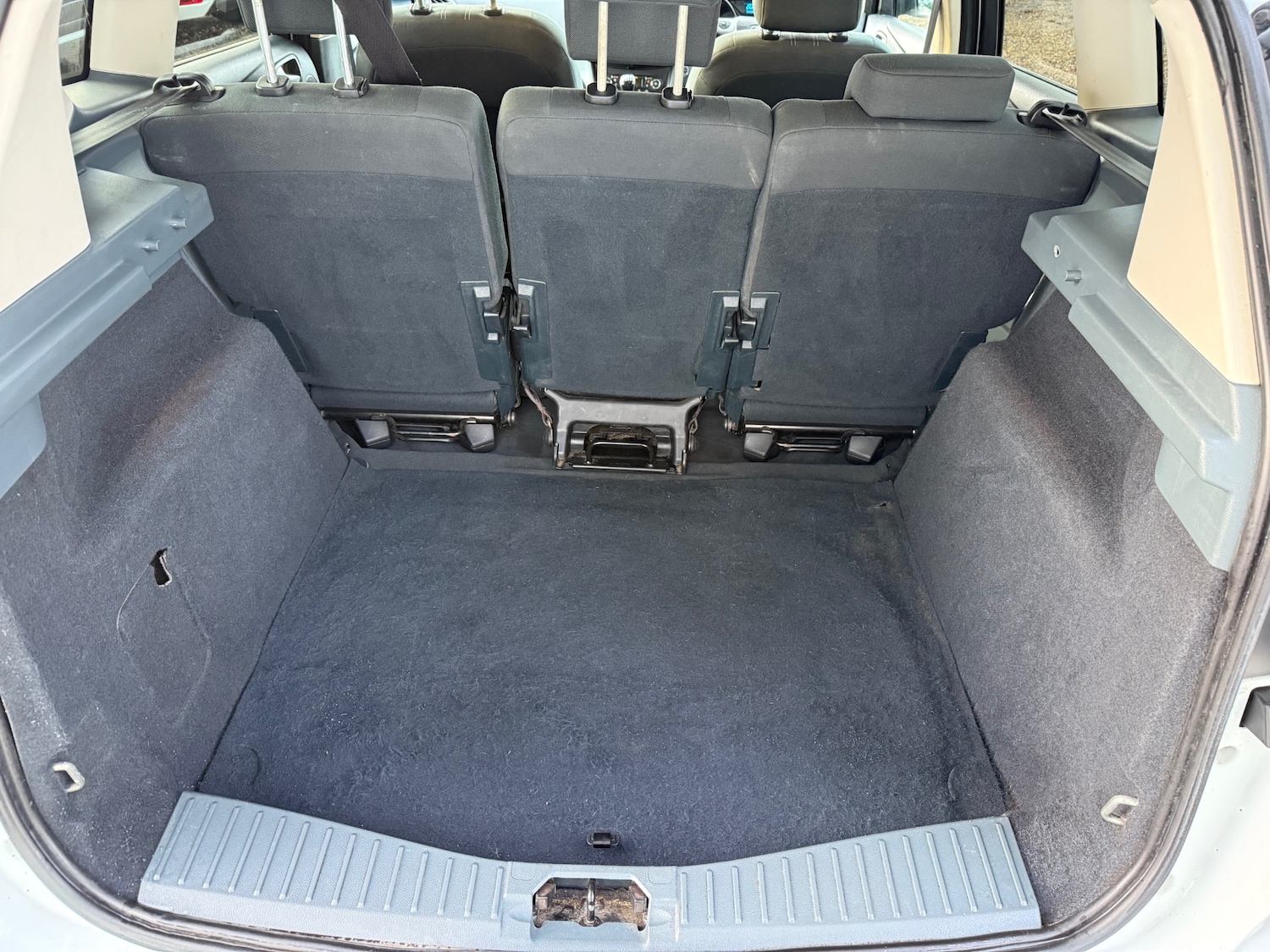 Used Ford C-Max 2012 for sale - 76932233: Photo 10