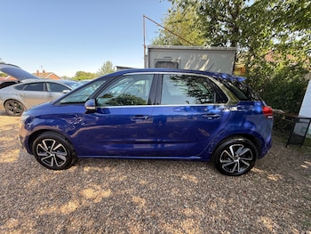 Used Citroen C4 Picasso 2017 for sale - 78973880: Photo