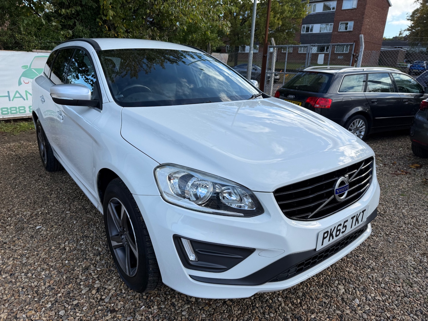 Used Volvo XC60 2015 for sale - 76367024: Photo 1