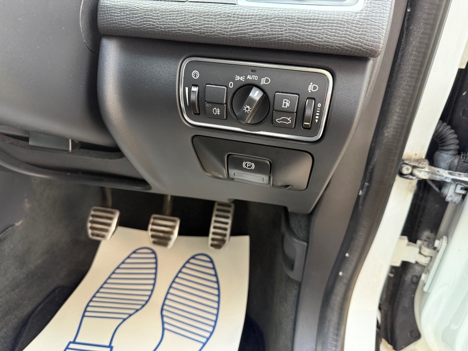 Used Volvo XC60 2015 for sale - 76367024: Photo 12