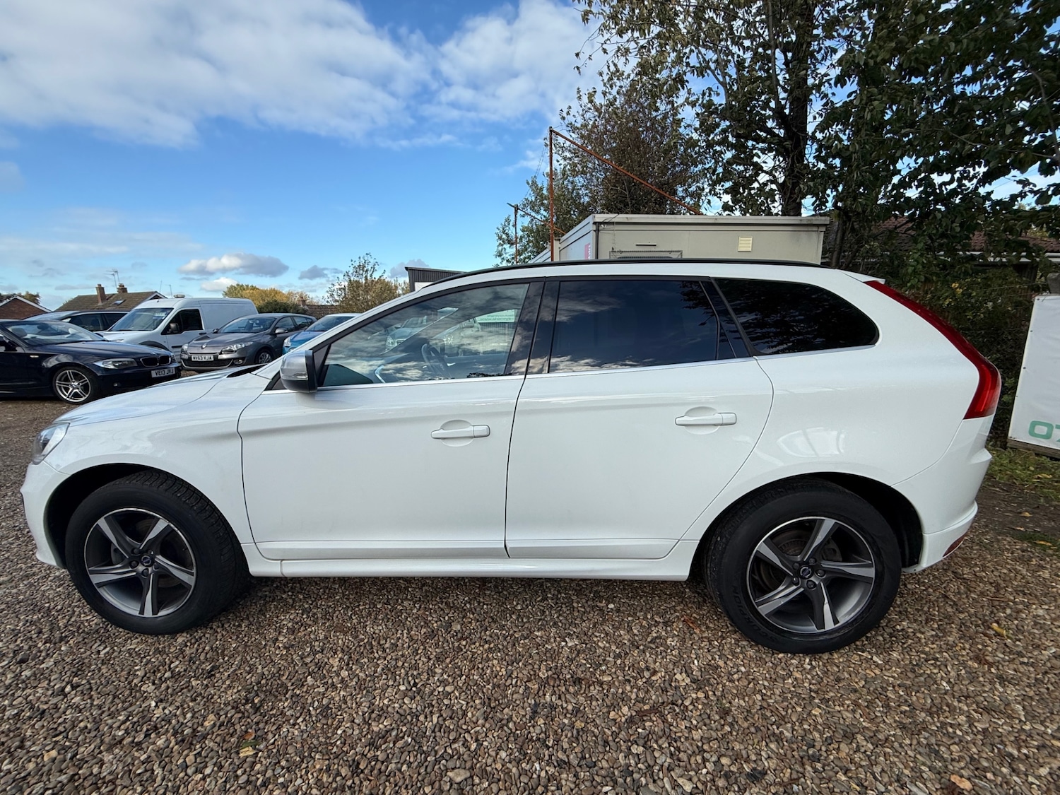 Used Volvo XC60 2015 for sale - 76367024: Photo 4