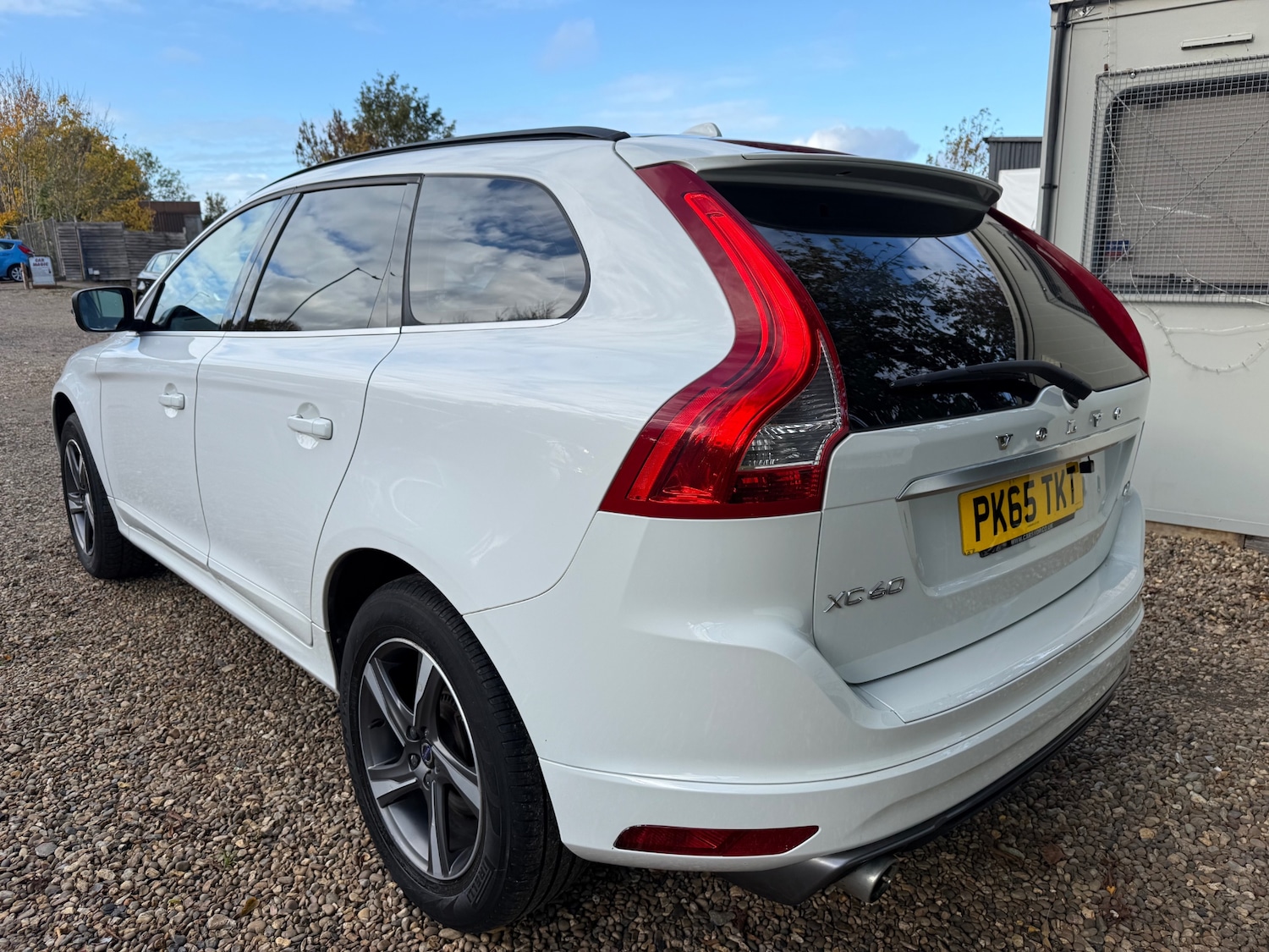 Used Volvo XC60 2015 for sale - 76367024: Photo 5