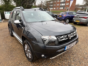 Used Dacia Duster 2016 for sale - 77392140: Photo