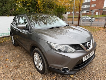 Used Nissan Qashqai 2014 for sale - 76444726: Photo