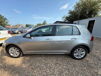 Used Volkswagen Golf 2014 for sale - 75497135: Photo