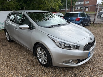 Used Kia Ceed 2015 for sale - 78605473: Photo