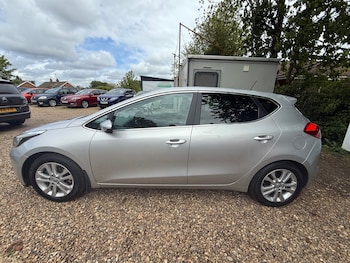 Used Kia Ceed 2015 for sale - 78605473: Photo