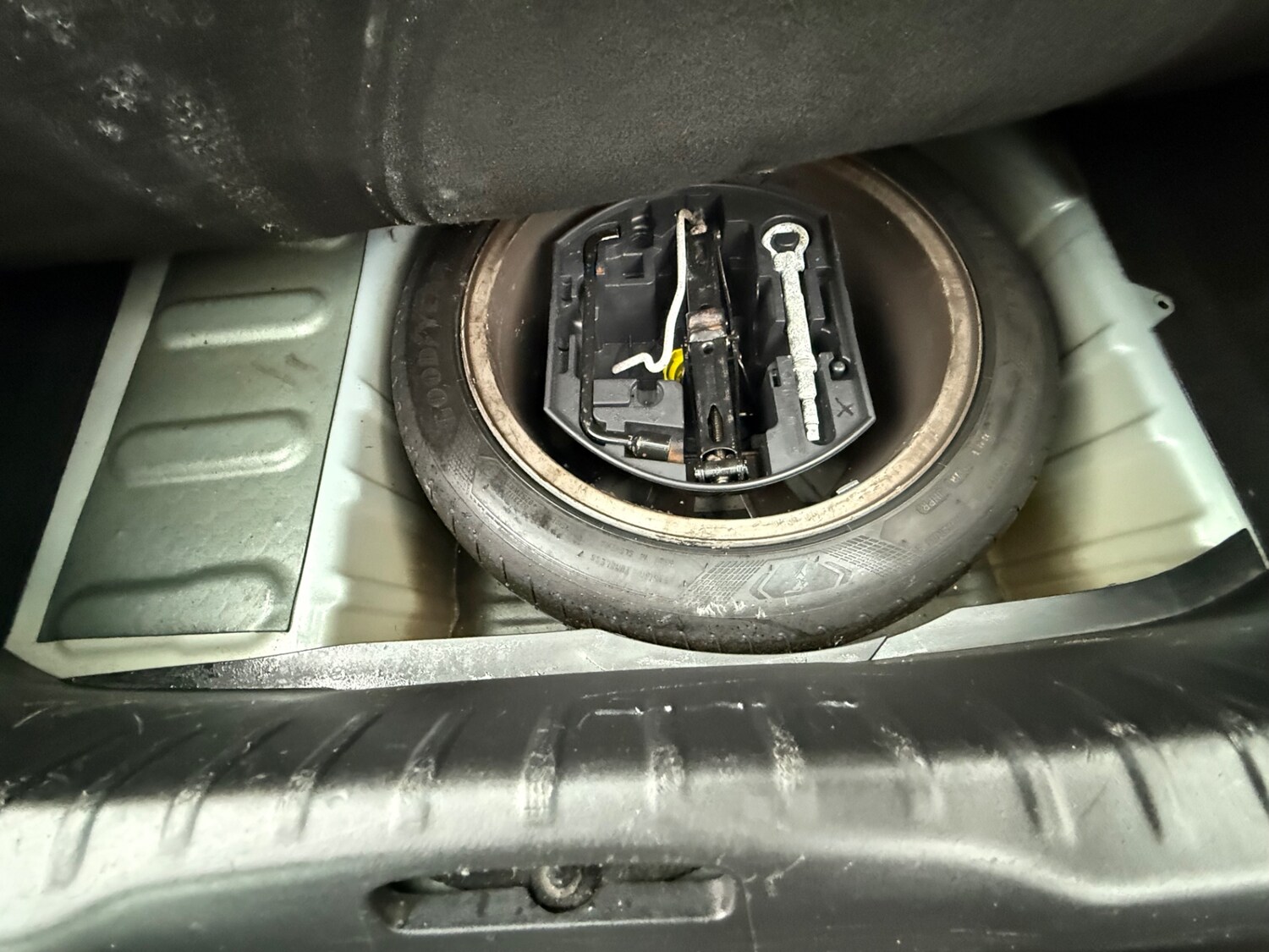 Used Peugeot 308 2013 for sale - 77392151: Photo 12