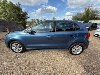 Used Volkswagen Polo 2016 for sale - 78605469: Photo