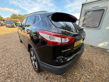 Used Nissan Qashqai 2015 for sale - 75737688: Photo