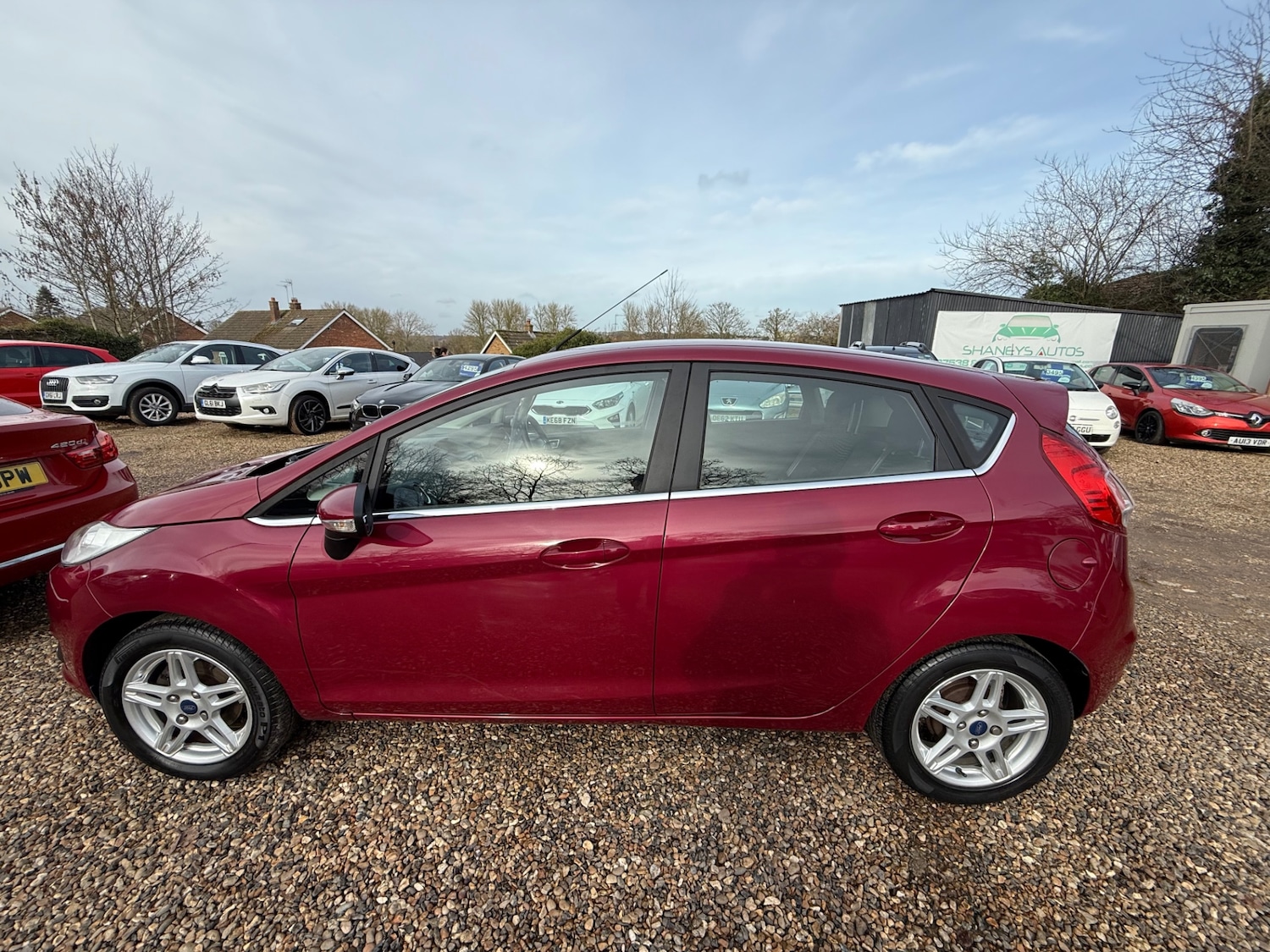 Used Ford Fiesta 2013 for sale - 77619809: Photo 4