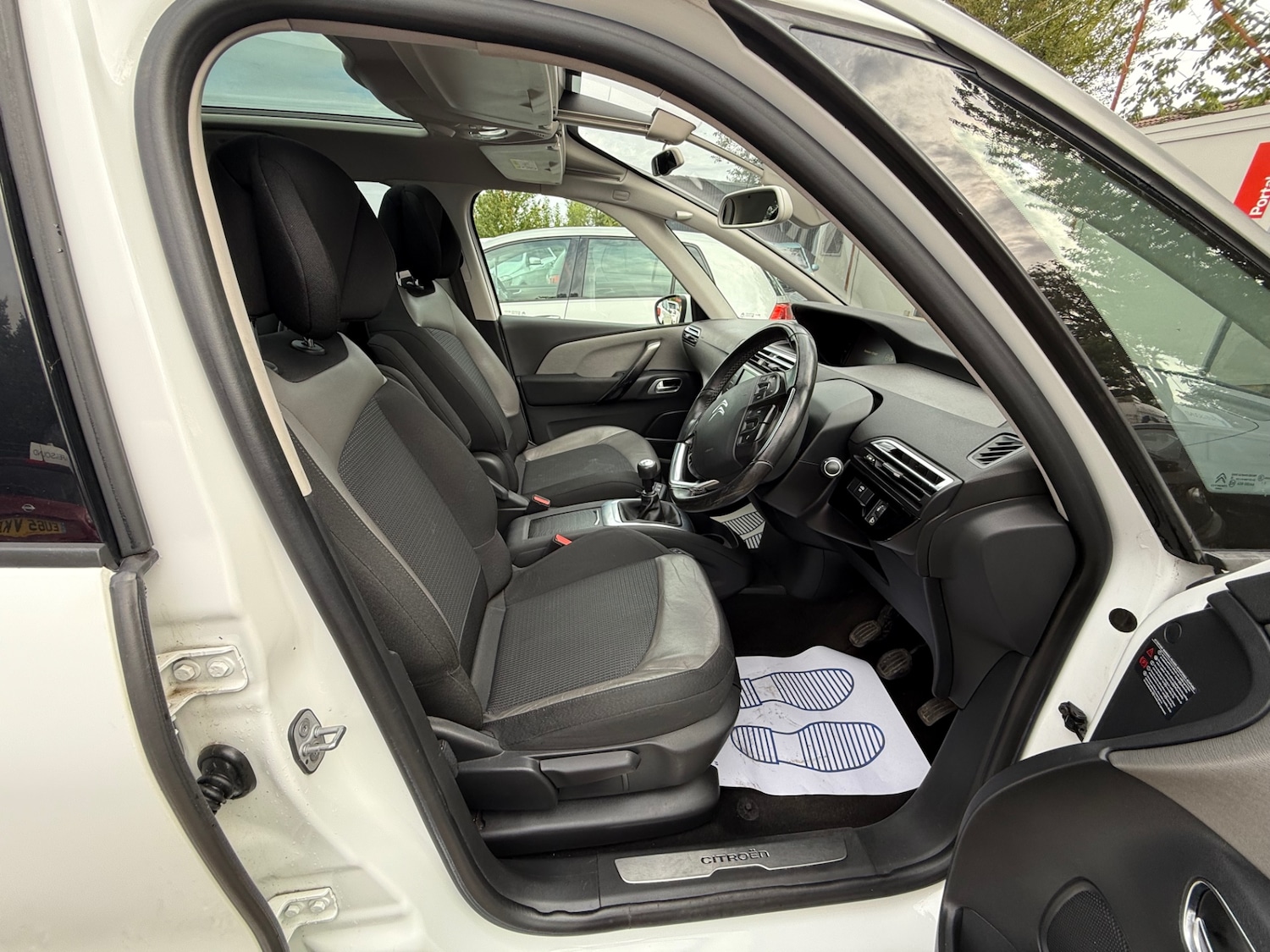 Used Citroen Grand C4 Picasso 2015 for sale - 77775484: Photo 9