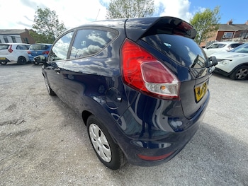 Used Ford Fiesta 2015 for sale - 78459773: Photo