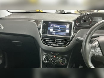 Used Peugeot 208 2016 for sale - 78242758: Photo