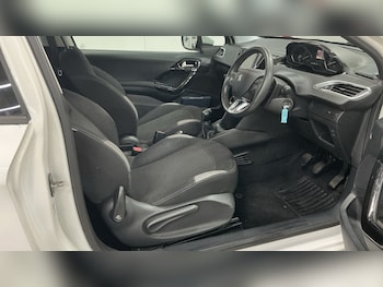 Used Peugeot 208 2016 for sale - 78242758: Photo