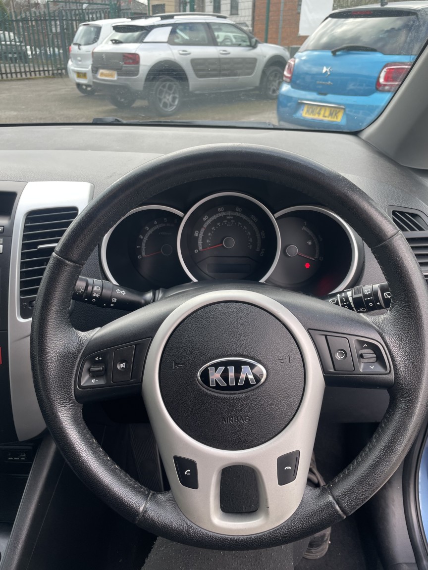 Used Kia Venga 2013 for sale - 77977179: Photo 9