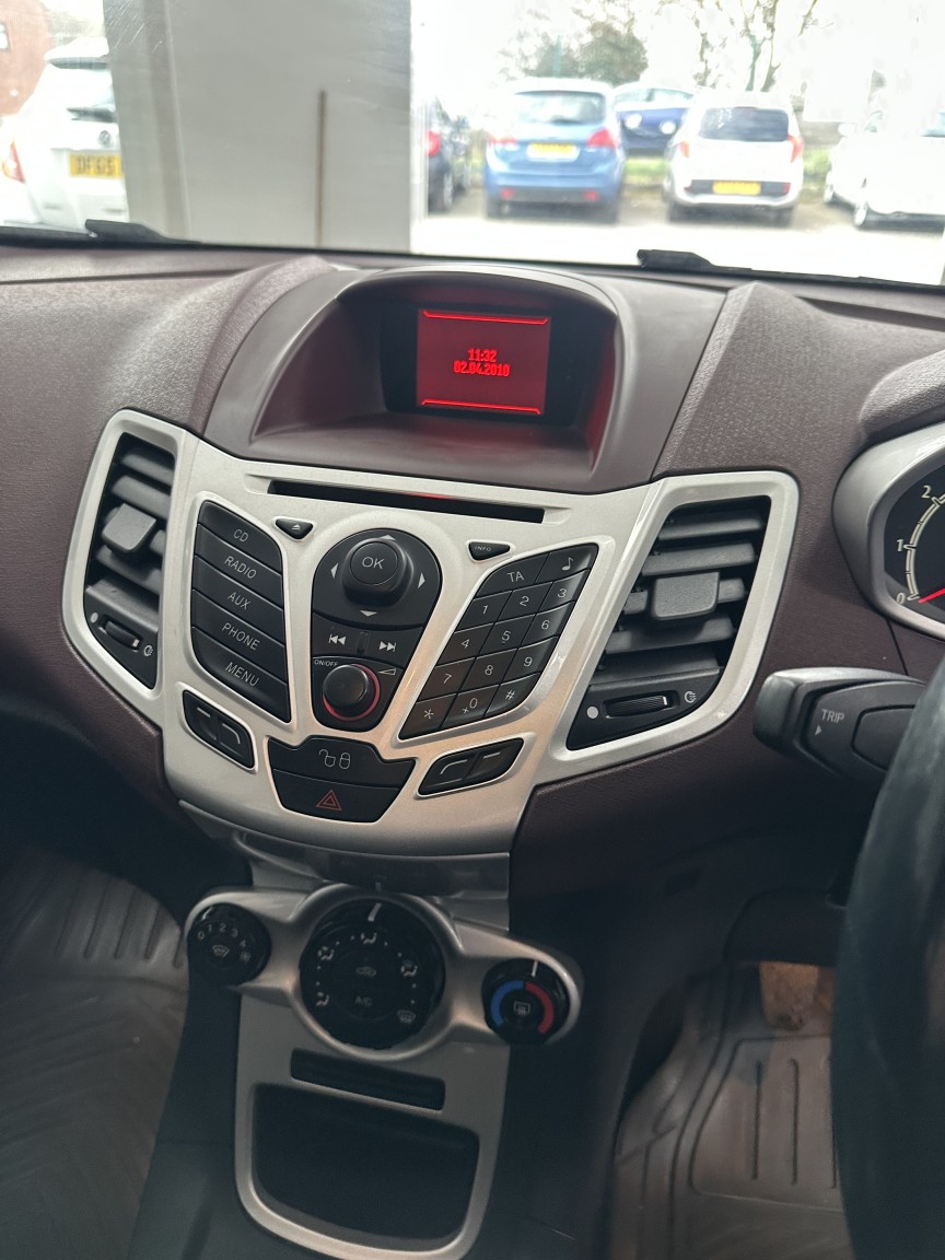 Used Ford Fiesta 2010 for sale - 78004365: Photo 14