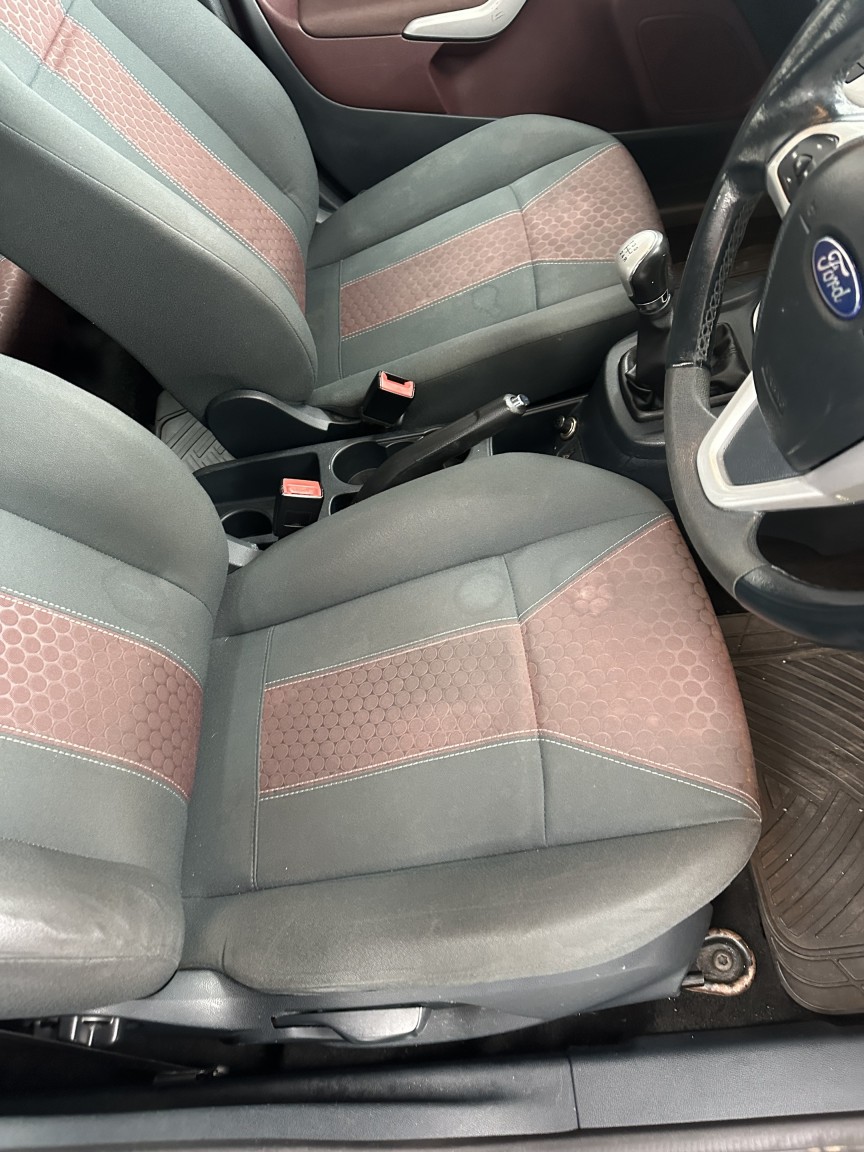 Used Ford Fiesta 2010 for sale - 78004365: Photo 5