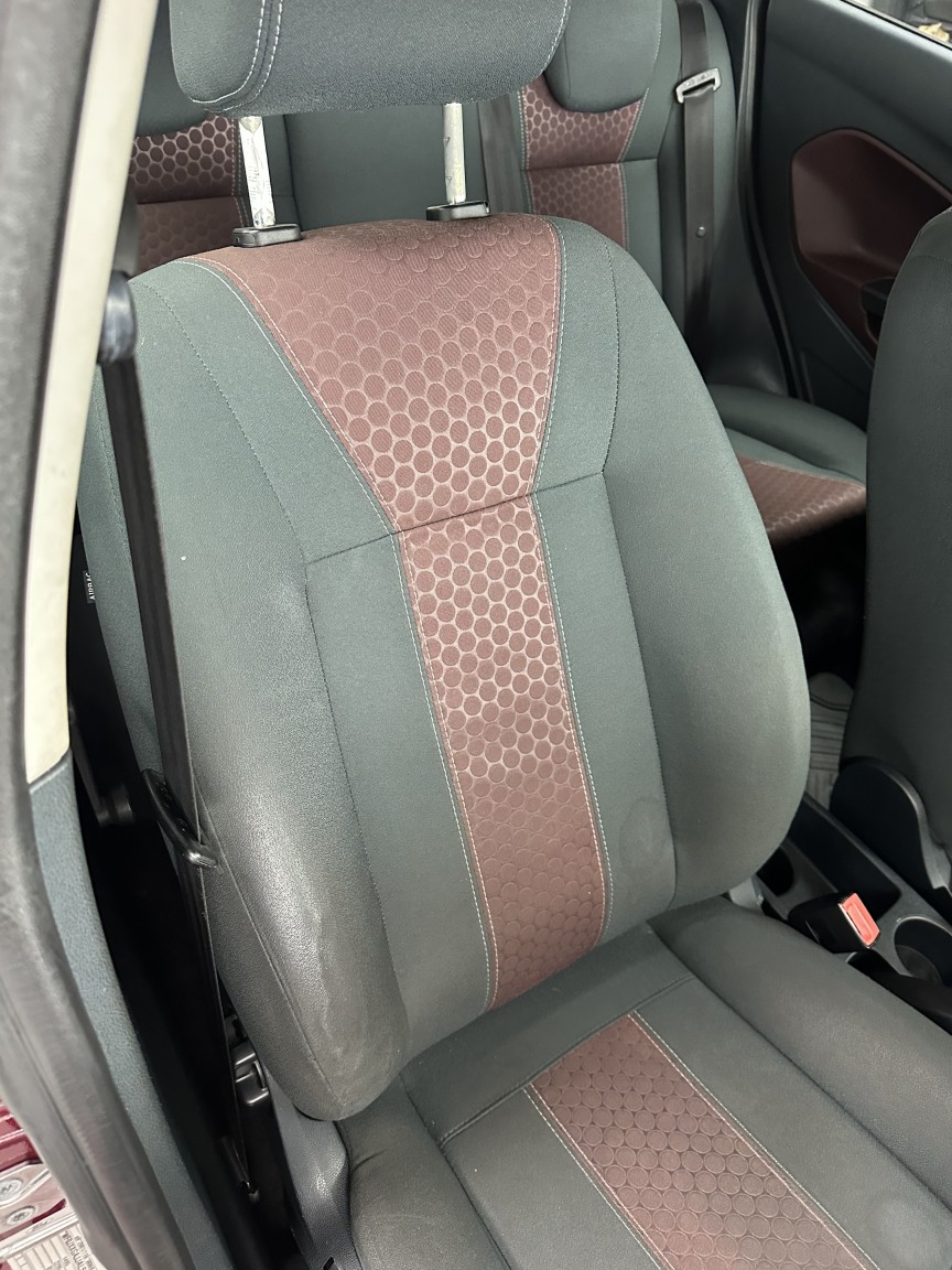 Used Ford Fiesta 2010 for sale - 78004365: Photo 7