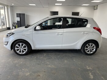 Used Hyundai i20 2015 for sale - 78408514: Photo