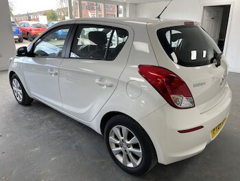 Used Hyundai i20 2015 for sale - 78408514: Photo