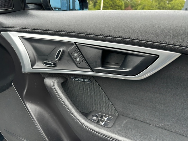 Used Jaguar F-Type 2017 for sale - 74909748: Photo 22