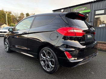 Used Ford Fiesta 2018 for sale - 76953658: Photo