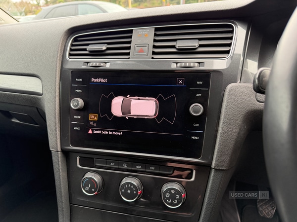 Used Volkswagen Golf 2017 for sale - 77684733: Photo 13