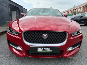 Used Jaguar XE 2017 for sale - 79821920: Photo