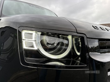 Used Land Rover Defender 2022 for sale - 76419478: Photo