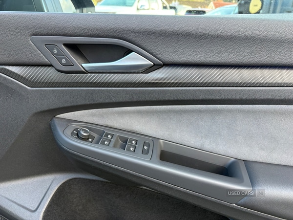 Used Volkswagen Golf 2024 for sale - 77388108: Photo 15