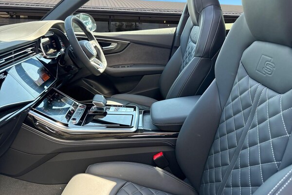 Used Audi SQ8 2025 for sale - 75819852: Photo 15