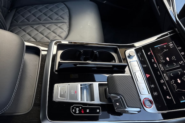 Used Audi SQ8 2025 for sale - 75819852: Photo 22