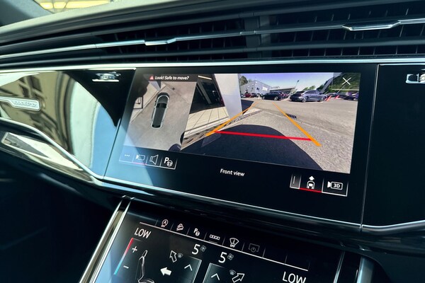 Used Audi SQ8 2025 for sale - 75819852: Photo 32