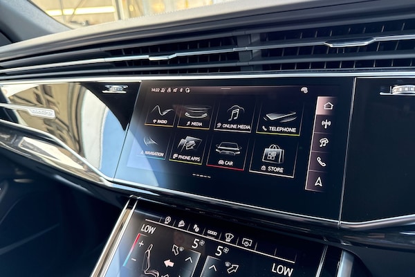 Used Audi SQ8 2025 for sale - 75819852: Photo 36