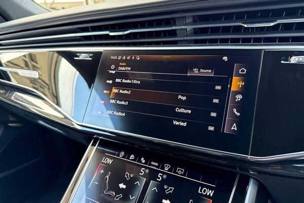 Used Audi SQ8 2025 for sale - 75819852: Photo 37