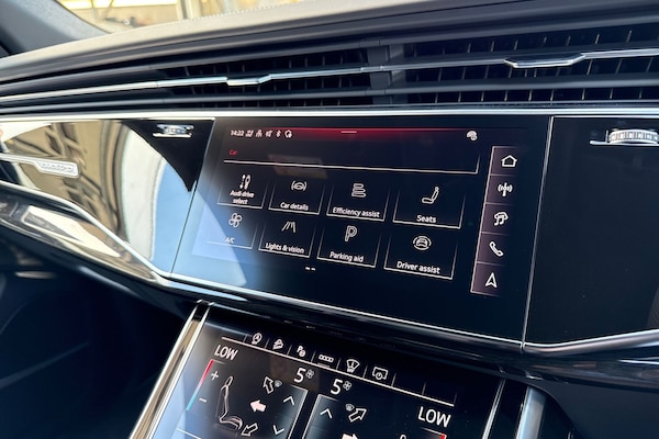 Used Audi SQ8 2025 for sale - 75819852: Photo 45