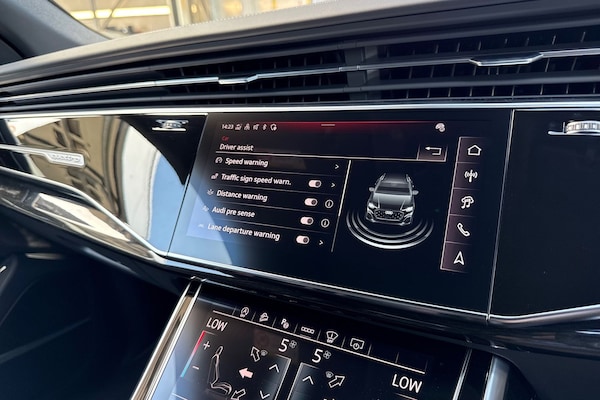 Used Audi SQ8 2025 for sale - 75819852: Photo 47