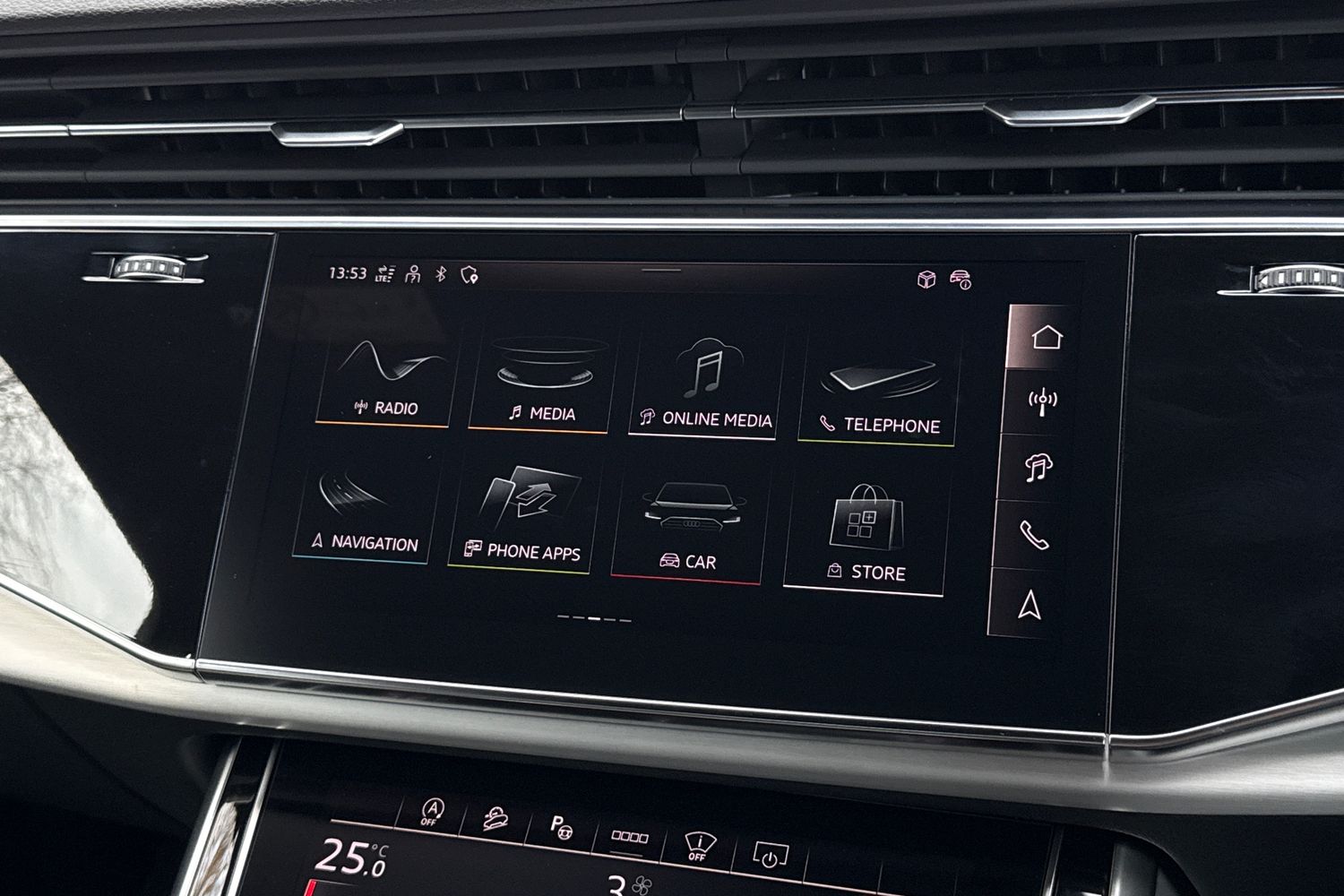 Used Audi Q7 2025 for sale - 76836366: Photo 31