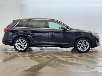 Used Audi Q7 2025 for sale - 76836366: Photo